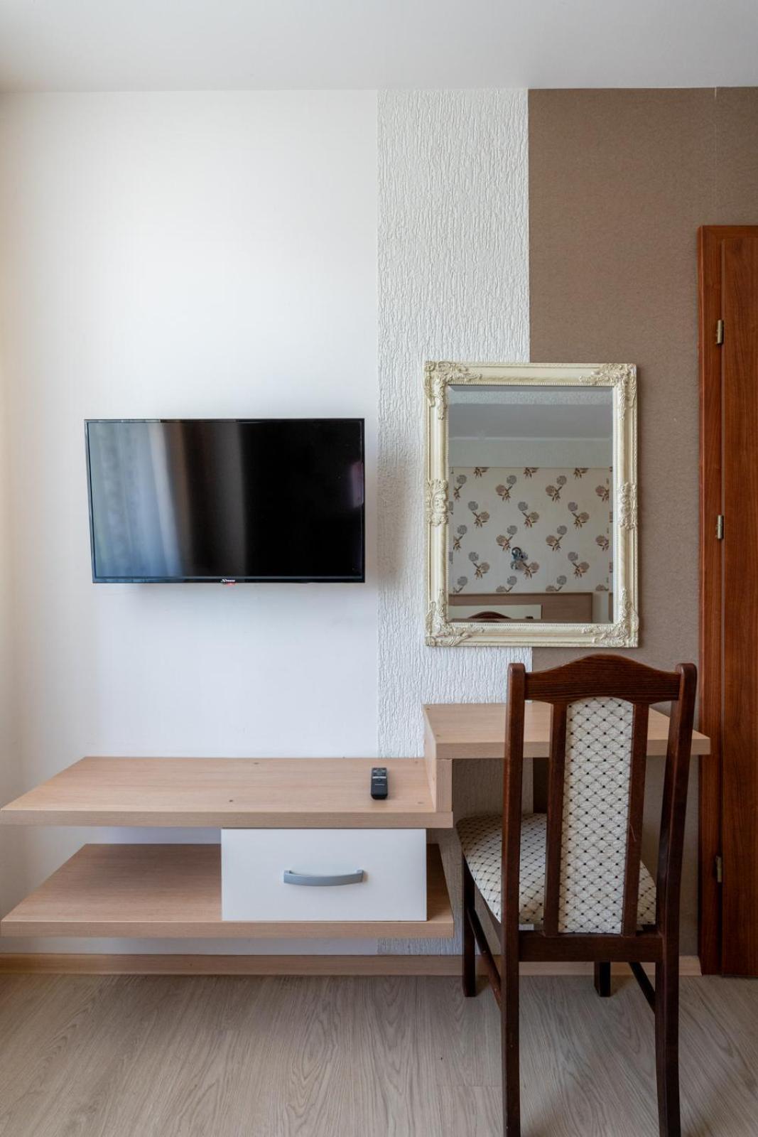 Faraway Aparthotel Near Vienna Airport With Anytime Self Check In Bruck an der Leitha Bilik gambar