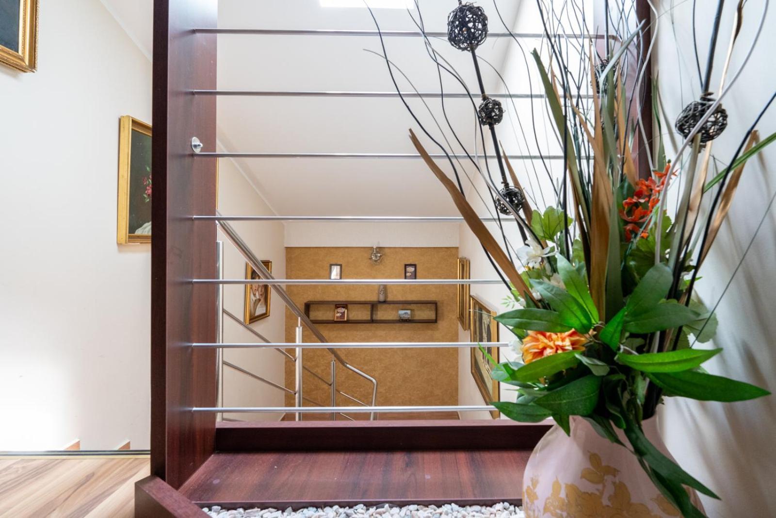 Faraway Aparthotel Near Vienna Airport With Anytime Self Check In Bruck an der Leitha Luaran gambar